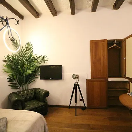 Apartment Bamboo Ticinese Studio