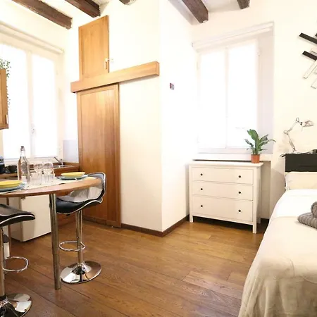 Bamboo Ticinese Studio Apartment *